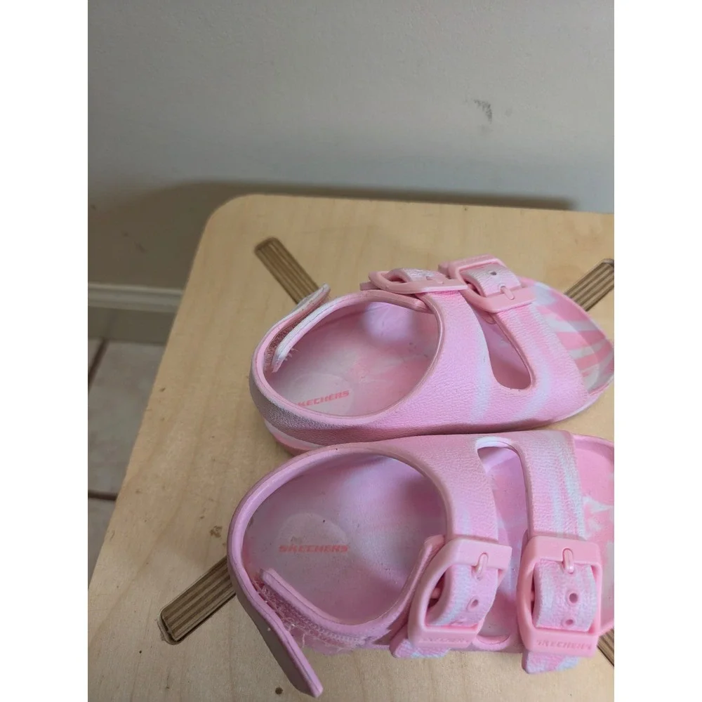 Skechers Toddler Girls Pink Marble Foam Buckle Backstrap Sandals Size 5